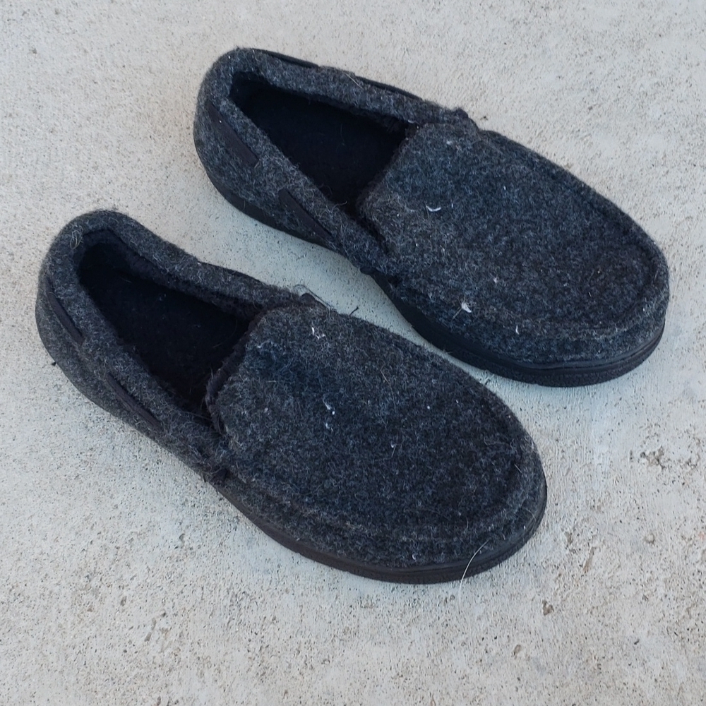 Dearfoam sherpa lined loafers Moccasins slippers